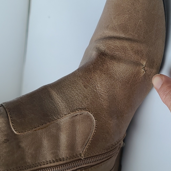 Two Lips Tan / Taupe Leather Boot. Zip Up. Size 8.5. Buckle Detail - Picture 6 of 6